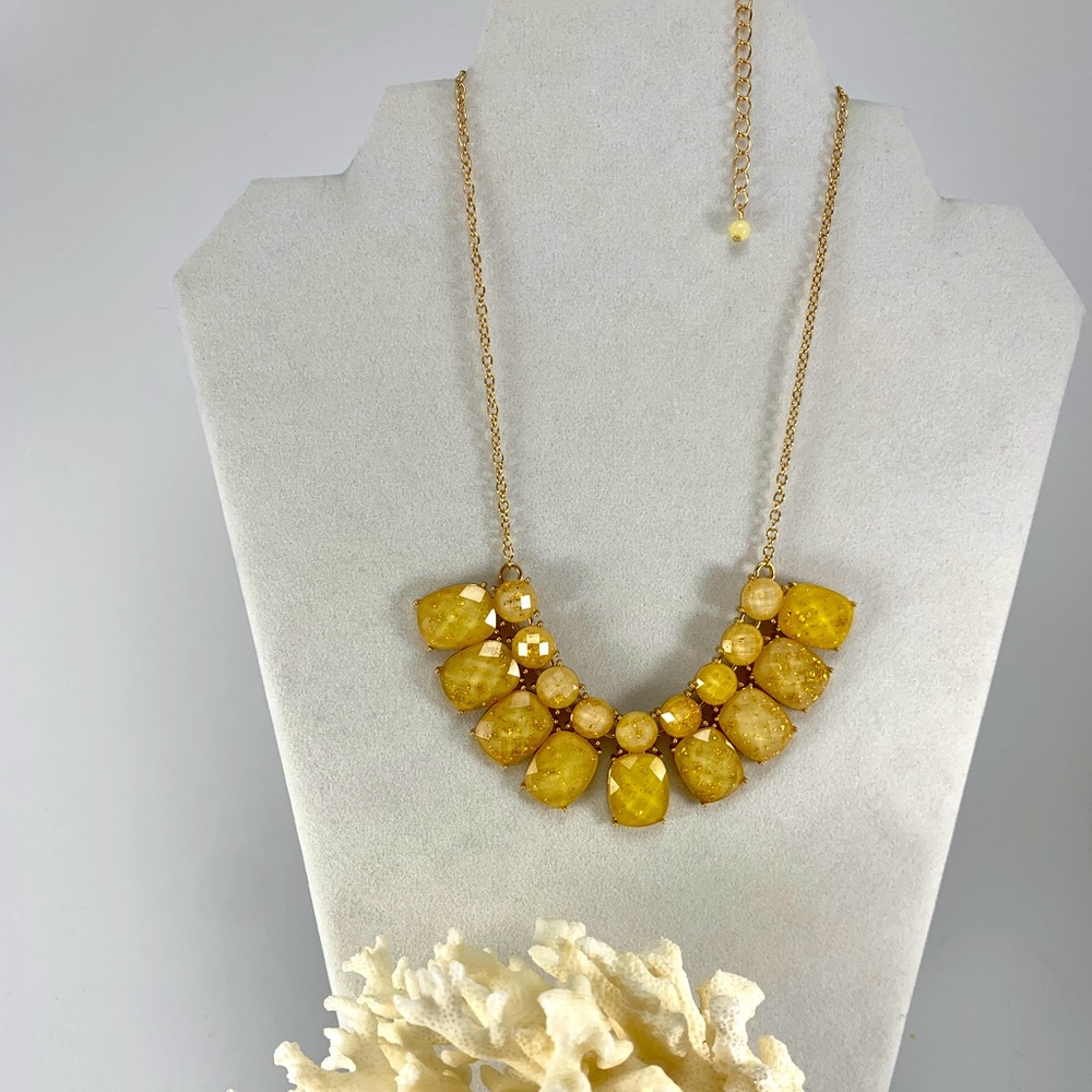 NWT Signed Statement Necklace